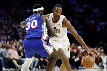 Adem Bonalı Philadelphia 76ers, Cleveland Cavaliers'a mağlup oldu