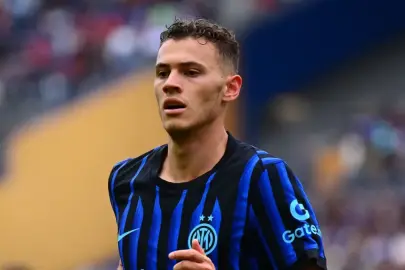 Asllani, Beşiktaş için İstanbul'a geliyor!