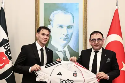 Beşiktaş'ın 195. yabancı futbolcusu Kristjan Asllani!