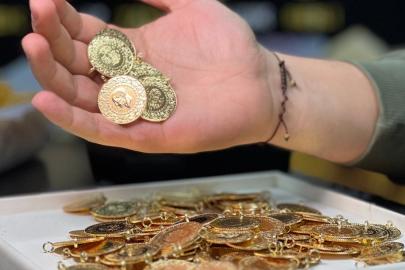 Gram altın 7 bin lirayı geçti! Altın ve gümüş yükselmeye devam ediyor