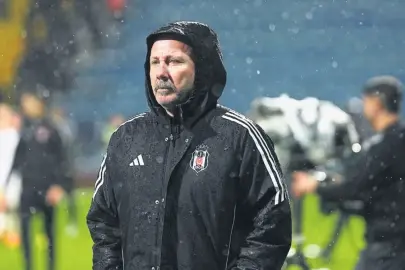 Sergen Yalçın’dan yönetime sert gönderme