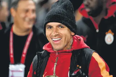 Torreira’nın menajeri ortalığı toz duman etti!