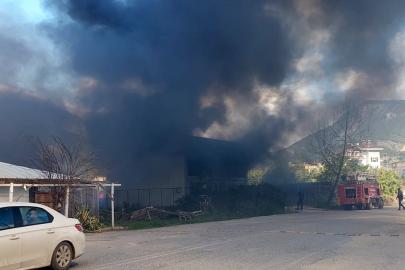 Aynı depoda ikinci yangın