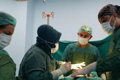 Batman’da alt çene kırığına ilk açık cerrahi müdahale