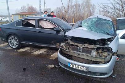 Bingöl’de feci kaza: 1 ölü, 4 yaralı