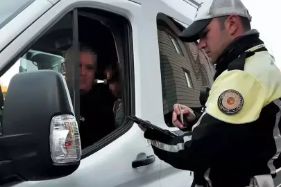 Çanakkale'de huzur uygulamasında FETÖ firarisi yakalandı