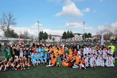 Denizli’de minik futbolculardan muhteşem final