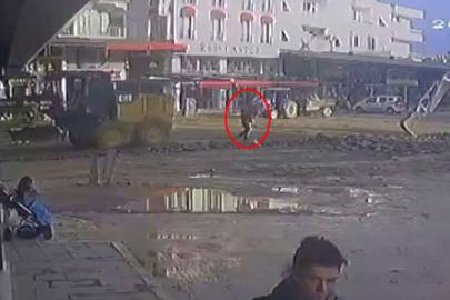 Dozerin belediye çalışanına çarptığı kaza kamerada