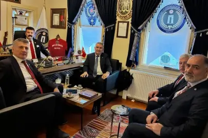 EMSAV’a emekli polis başkanlarından anlamlı ziyaret