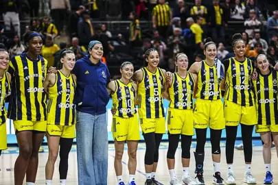 FIBA Kadınlar Avrupa Ligi: Fenerbahçe, Basket Landes'i mağlup etti...