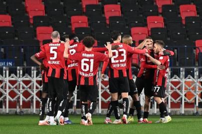 Gaziantep FK, Kasımpaşa'yı iki golle geçti