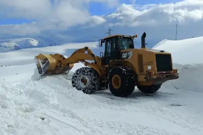 Iğdır'da 14 köy yolu kardan ulaşıma kapandı