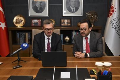 İletişim Başkanı Duran, AA'nın Yılın Kareleri oylamasına katıldı