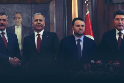 Kabine'de bayrak değişimi