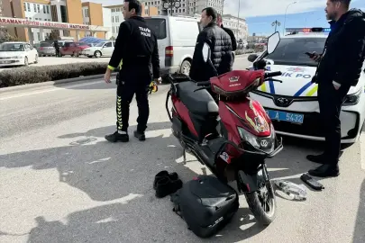 Karaman'da otomobil ile çarpışan motosikletteki 2 kişi yaralandı