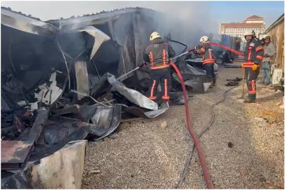 Malatya'da şantiye alanında korkutan yangın