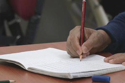 Okuma ve yazma demans riskini yaklaşık yüzde 40 azaltıyor