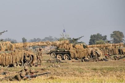 Pakistan ordusundan operasyon: 24 ölü