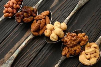 Sahurda ceviz, badem, fındık ve avokado gibi sağlıklı yağlar enerjiyi destekliyor!