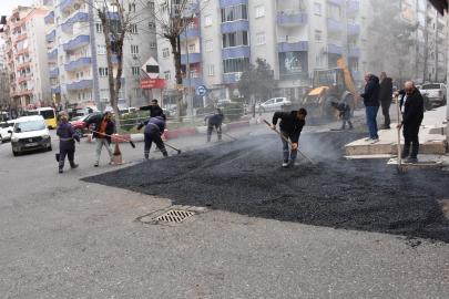 Siirt’te asfalt ve yol bakım çalışmaları aralıksız sürüyor