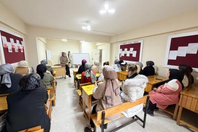 Siirt'te ÇATOM kursiyerleri tütünün zararları hakkında bilgilendirildi