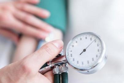 Şikayetim yoktu demeyin! Sessizce ilerliyor, tansiyon ölçümüne dikkat