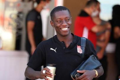 Sivasspor'un eski yıldızı Max Gradel siyasete atıldı, Turizm Bakan Yardımcısı oldu
