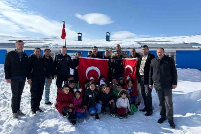 Susuz Kaymakamı Tutal’dan öğrencilere anlamlı mesaj