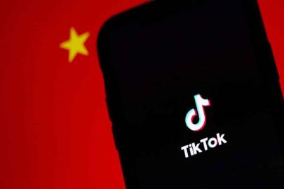 TikTok’un algoritmik manipülasyonu mercek altında