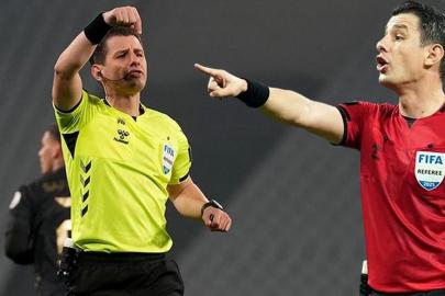 Trabzonspor-Fenerbahçe maçının hakemi açıklandı!