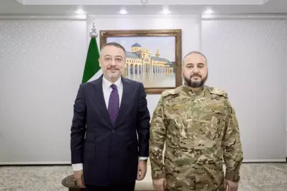 Türkiye'nin Şam Büyükelçisi Yılmaz, Suriye Savunma Bakanı Ebu Kasra ile bir araya geldi