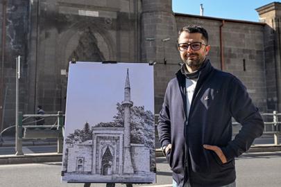 Üçüncü kuşak ressam Kayseri’nin tarihini tuvale işliyor