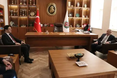 Zafer Partisi Genel Başkanı Özdağ, Adana'da temaslarda bulundu