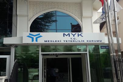 40 meslek için Mesleki Yeterlilik Belgesi zorunluluğu getirildi