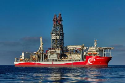 Abdülhamid Han, Karadeniz'de yılın ilk keşif sondajına başladı