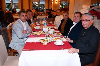 Başkan Topaloğlu öğrencilerle iftarda buluştu