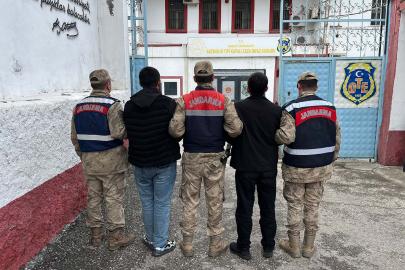 Batman'da 15 yılı aşkın cezası bulunan 2 firari yakalandı