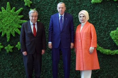 Cumhurbaşkanı Erdoğan ile BM Genel Sekreteri Guterres sergi gezdi