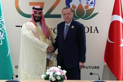 Cumhurbaşkanı Erdoğan, Suudi Arabistan Veliaht Prensi Selman ile görüştü