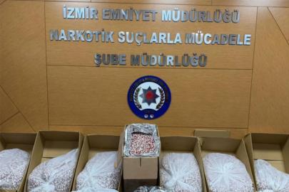 İzmir’de uyuşturucu operasyonu: 356 bin sentetik hap ele geçirildi