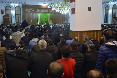 Siirt’te Kadir Gecesi’nde camiler doldu taştı