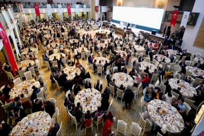 Vakıflar Genel Müdürlüğünün günlük iftar yemeği dikkat çekiyor.