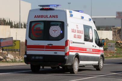 Şanlıurfa'da iki otomobil çarpıştı: 3 yaralı