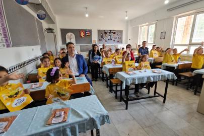 Bucak'ta 12 bin 609 öğrenci karne heyecanı yaşadı
