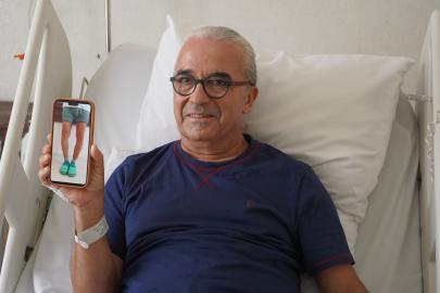Sanatçı Sabri Özmener, ağrılarından yapay zeka destekli tedaviyle kurtuldu