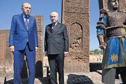 Cumhurbaşkanı Erdoğan’dan Ahlat’ta Terörsüz Türkiye mesajları:
