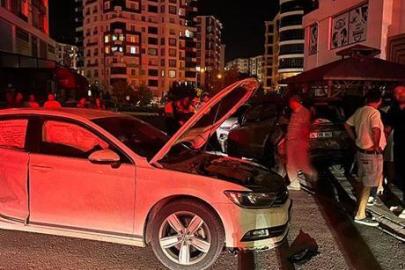 Niğde’de zincirleme trafik kazası! 6 aracı hurdaya çevirip kaçtı