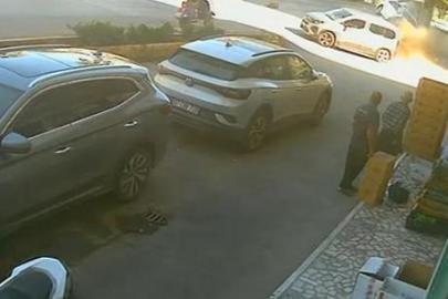 Alanya'da feci kaza! Önce yayaya ardından duraktaki karı kocaya çarptı