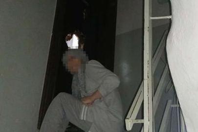 Komşusunun kapısını matkapla deldi! Yaşadığı korkuyu böyle anlattı: Evden çıkamaz hale geldiler