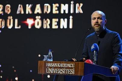 İlim Yayma Vakfı Mütevelli Heyeti Başkanı Bilal Erdoğan, HKÜ'de 'Akademik Ödül Töreni'ne katıldı